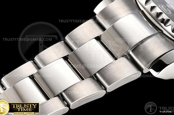 0920 ROLYM184A – YachtMaster SmartChoice 1079
